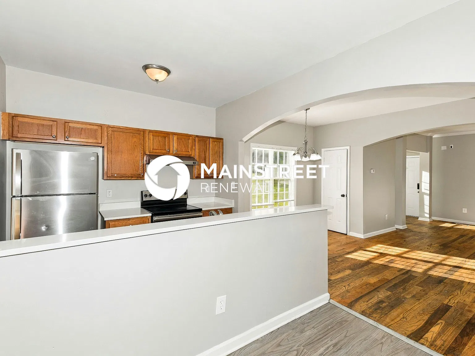 2412 Lakewood Ave SW — Photo 3