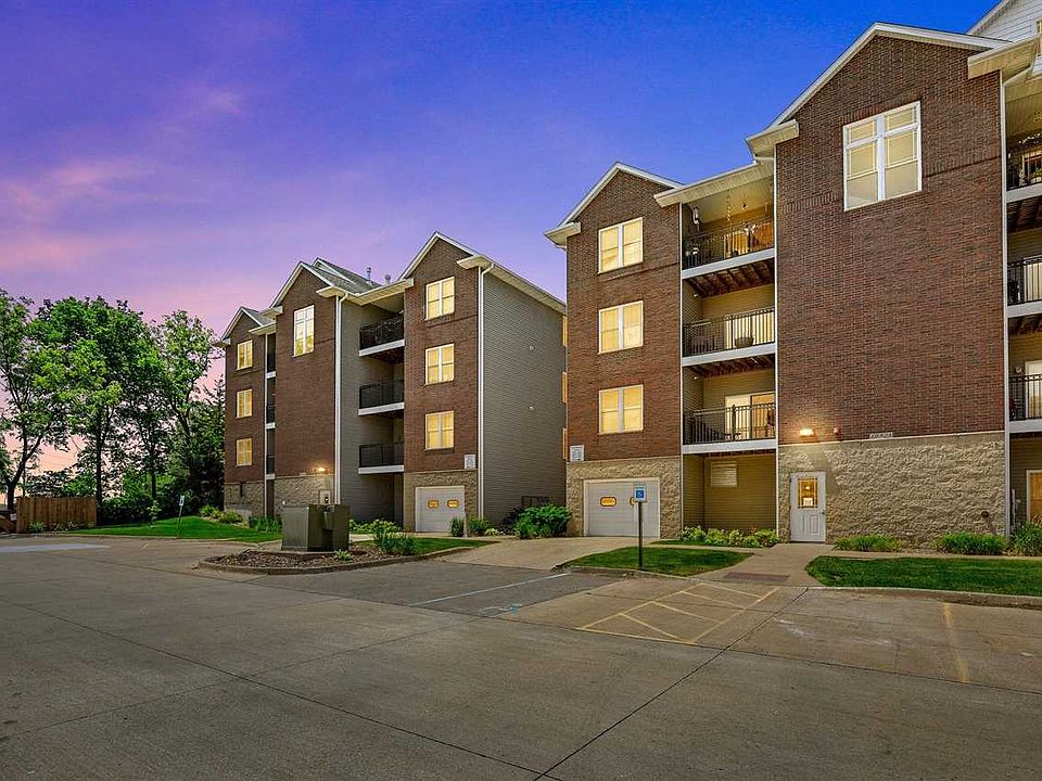 1st image of 1092 Walnut Ave Unit 307