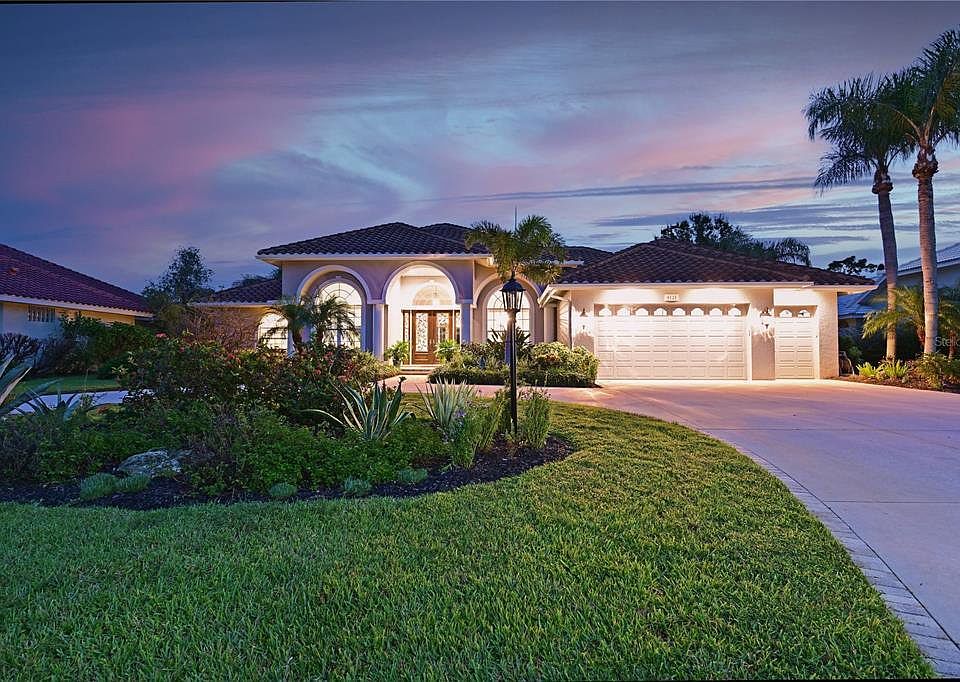 1st image of 8125 Regents Ct