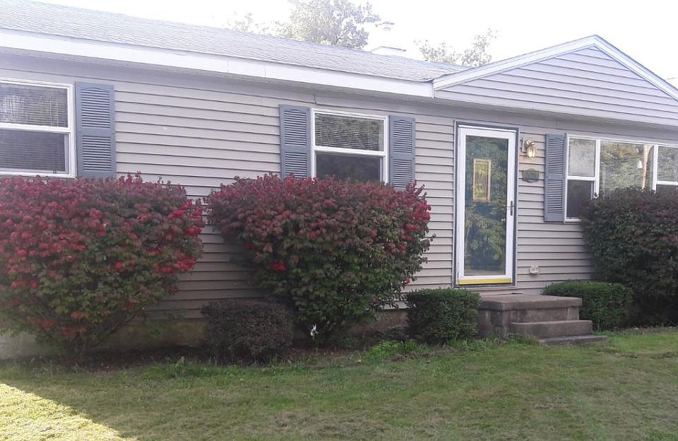 1st image of 2076 Cherrywood Dr