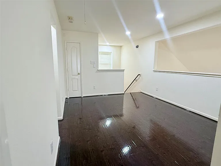 6530 Signal Point Ln — Photo 26