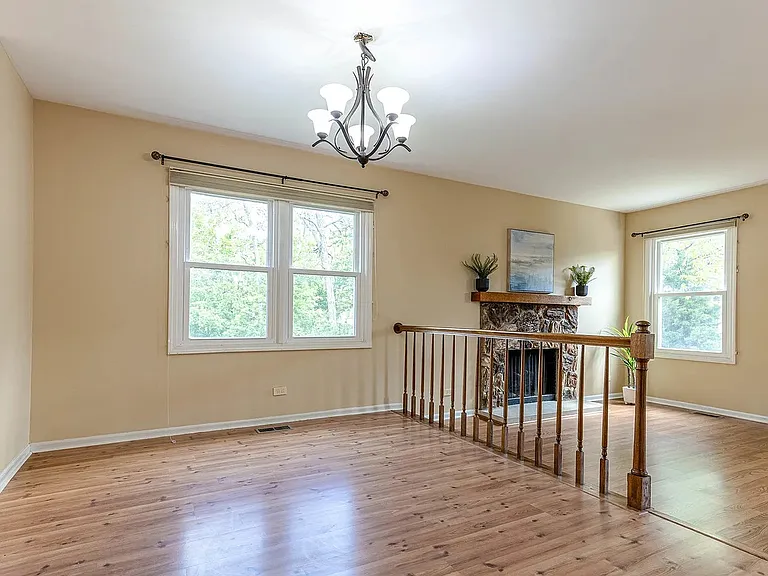 125 Pauline Ave — Photo 8