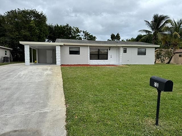 1st image of 513 Dolphin Drive