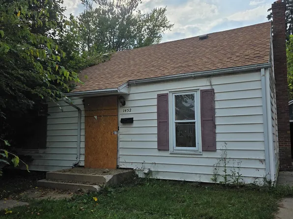 1452 S High Ave, Freeport, IL 61032