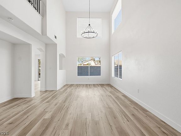 5th image of 4633 Possum Berry Ln
