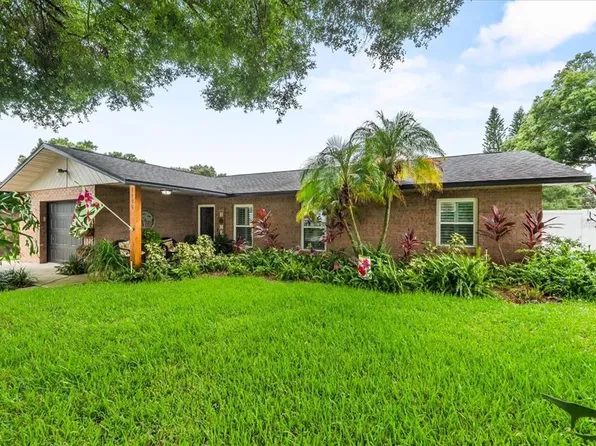 1155 N 11th St, Eagle Lake, FL 33839