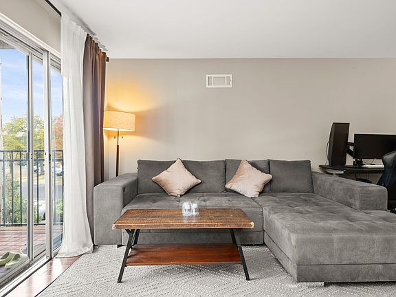 5th image of 5200 Carriageway Dr APT 202