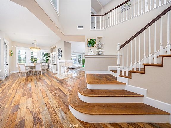 5th image of 61 Sprucewood