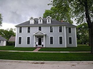1734 Forest Ave, Wilmette, IL 60091