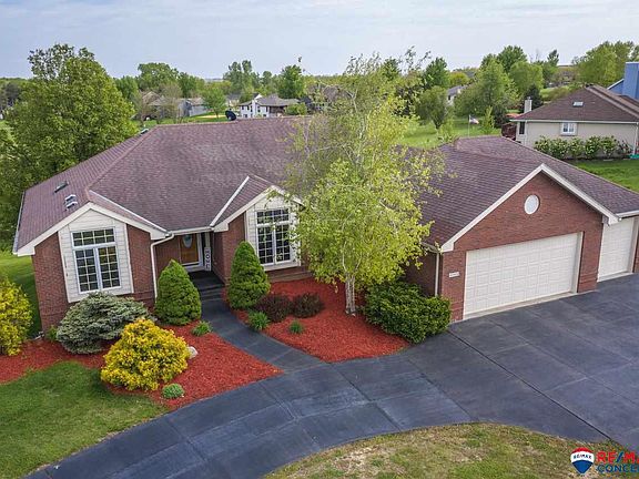 3rd image of 4003 Buccaneer Blvd