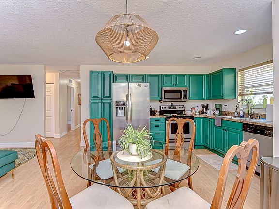 5th image of 5114 33rd St E #1