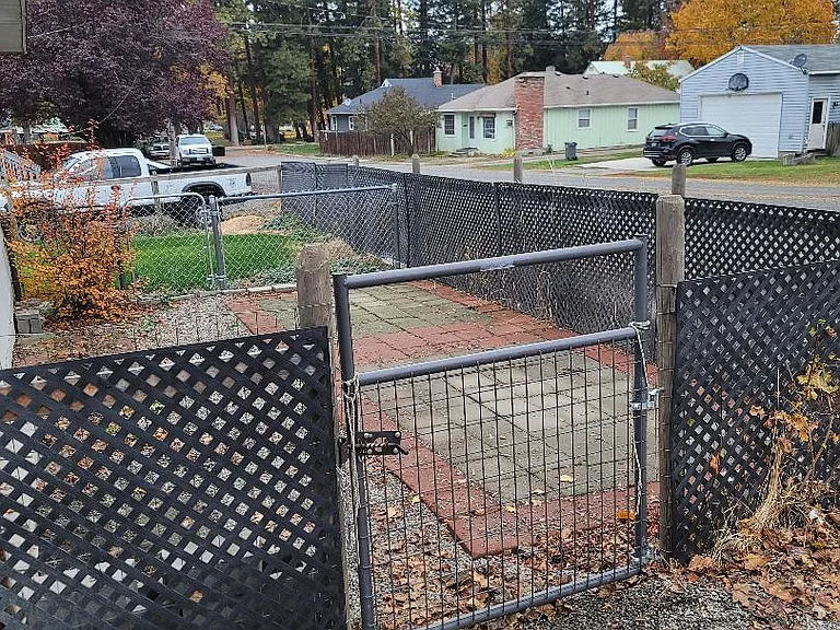 704 S Cedar St — Photo 3