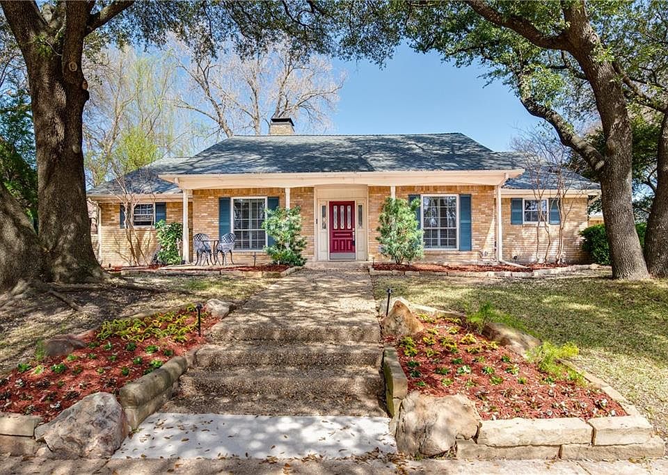 1st image of 4004 Old Orchard Dr