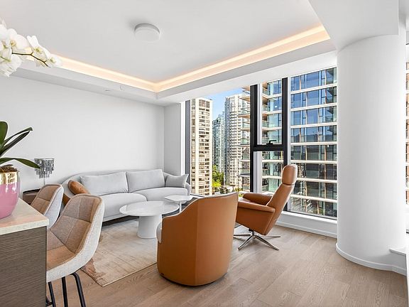 4th image of 1482 Robson St #1606