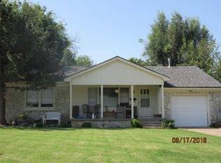 1406 Oxford Way, The Village, OK 73120