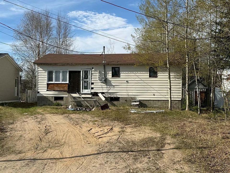 1st image of 16 Pleasant Avenue