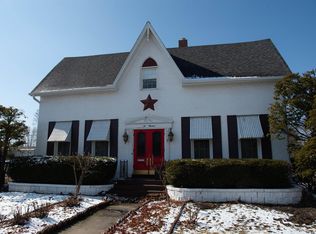 600 N Monroe St, Abingdon, IL 61410