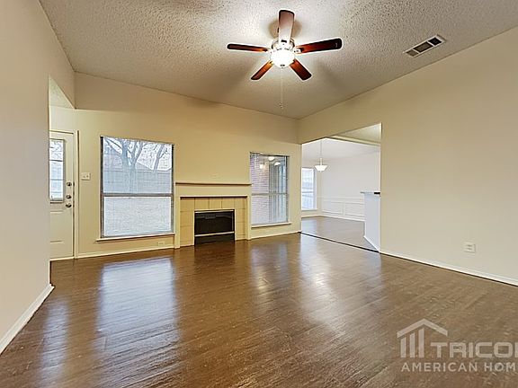 2nd image of 625 Sawyer Dr