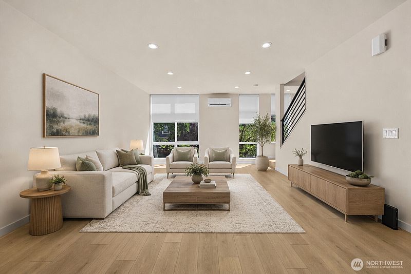 4th image of 1602 E Marion Street