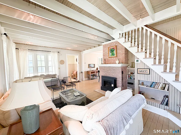 280 1st Ave — Photo 14