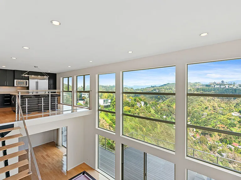 2140 Beech Knoll Rd — Photo 15