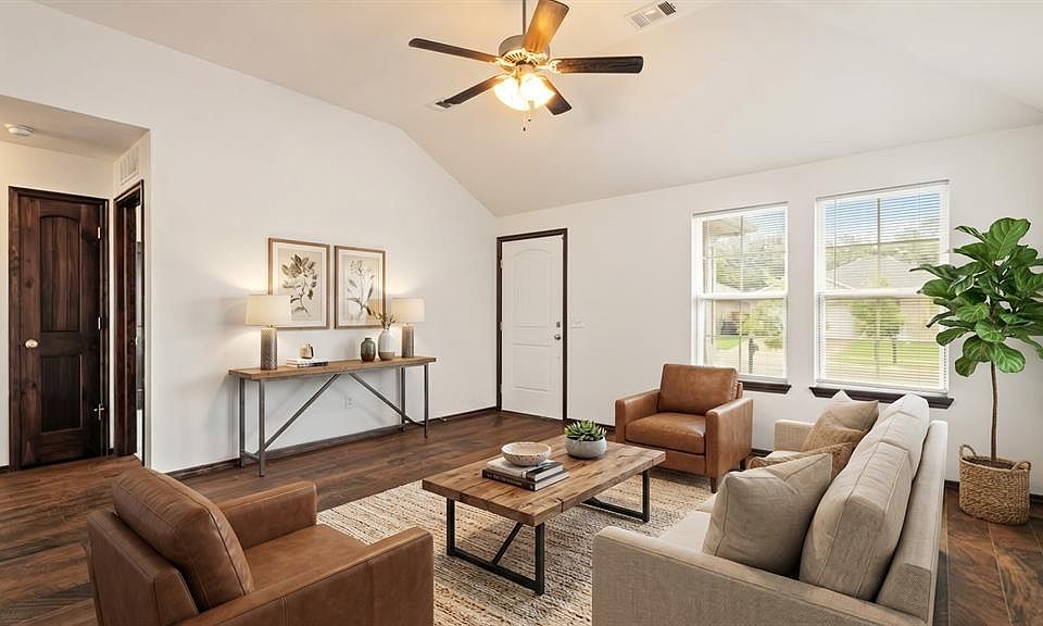 1st image of 229 Evermore Ln