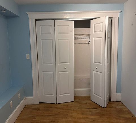 2nd image of 14 Grant St #Basement