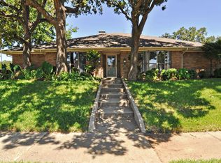 1136 Windmill Ln, Irving, TX 75061