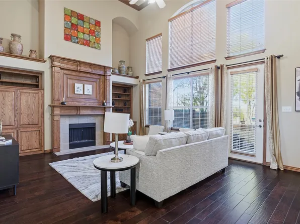 8012 Barrymoore Ln, Plano, TX 75025