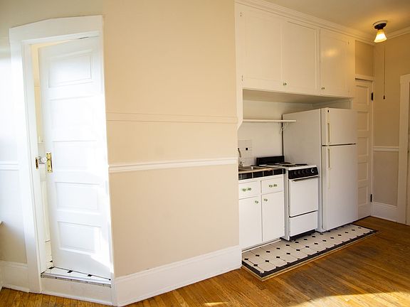 5th image of 1235 SE Yamhill St #5