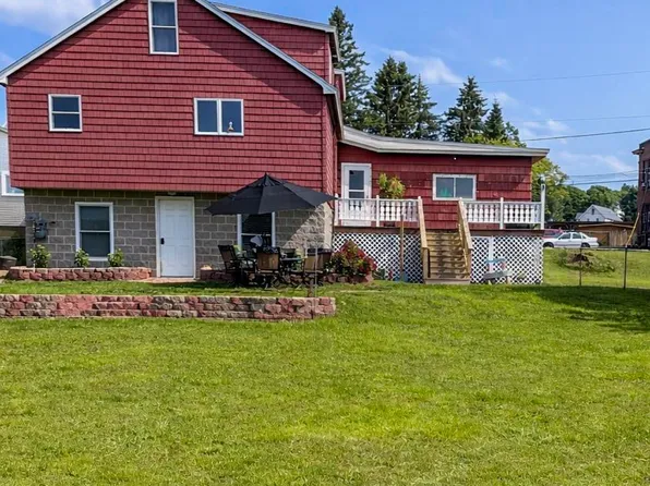 1014 Minnesota St, Hancock, MI 49930