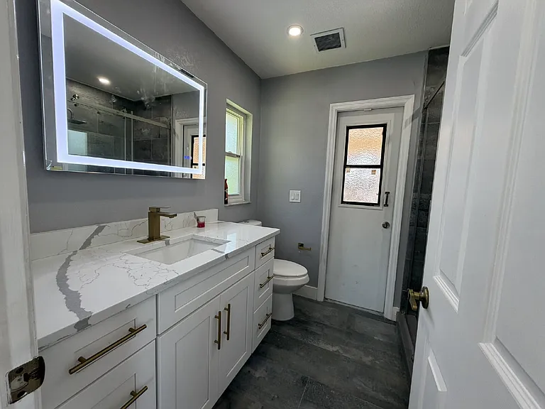 323 Aurora St NW — Photo 29