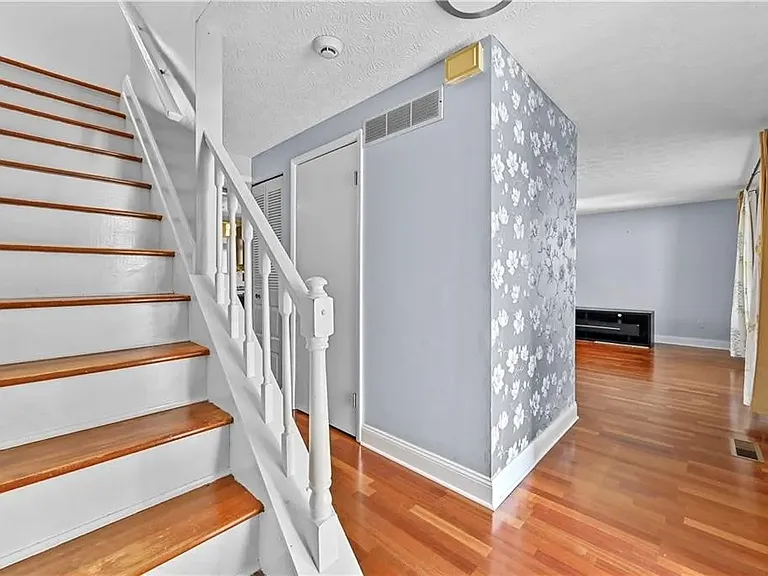 4608 Rosemear Ct — Photo 27