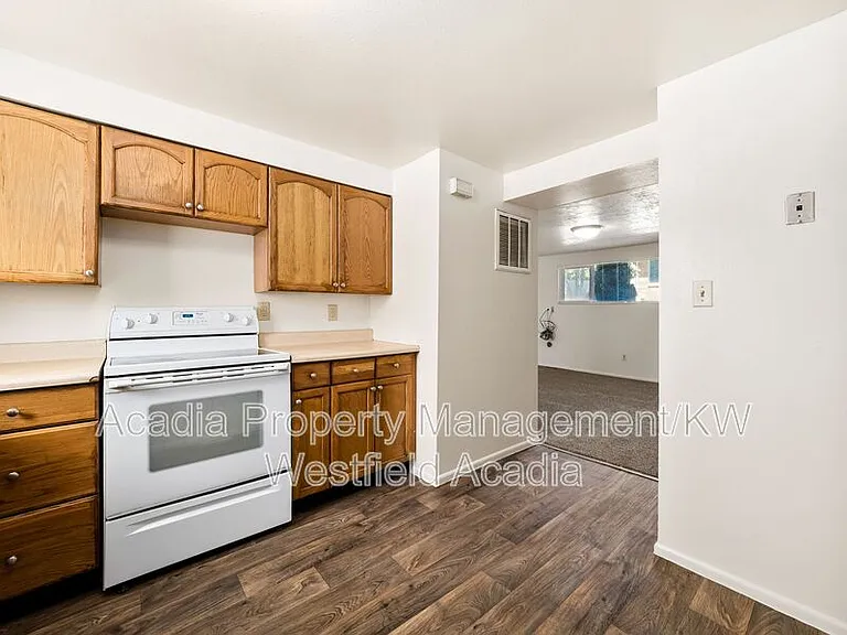 255 E 500 N #255 — Photo 16
