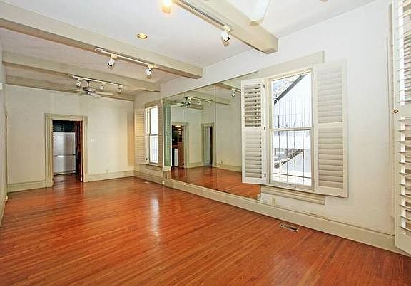 3rd image of 1010 Hilldale Ave