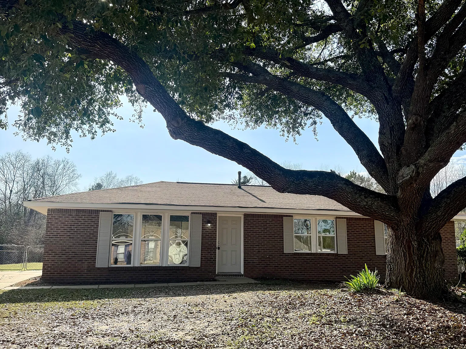 3 bed, 1352 sqft, $1,500 — Photo 3