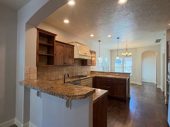 5th image of 3907 W Rose Hill St