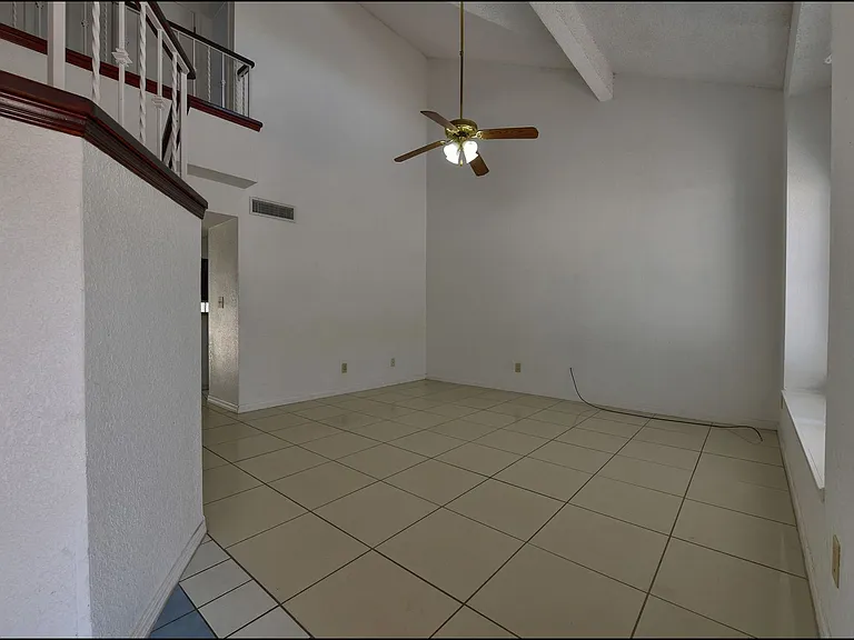 695 Bluff Canyon Cir — Photo 7