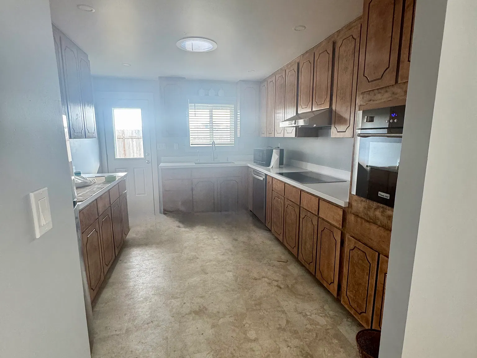 3 bed, $2,400 — Photo 3
