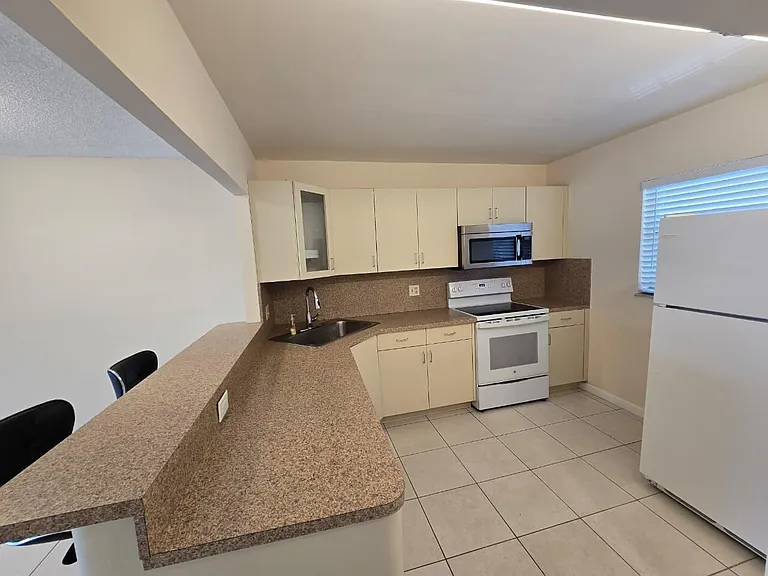 8321 Sands Point Blvd #D306 — Photo 2
