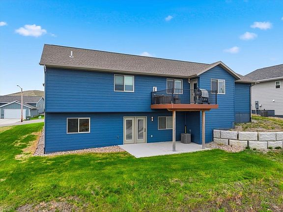 4th image of 3120 Caymus Dr