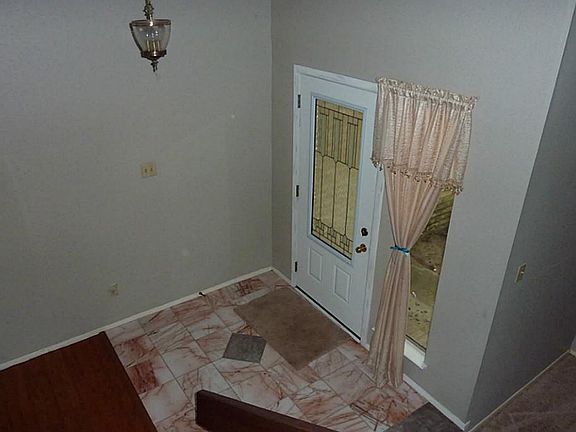 3rd image of 24123 Bassett Hall Ln
