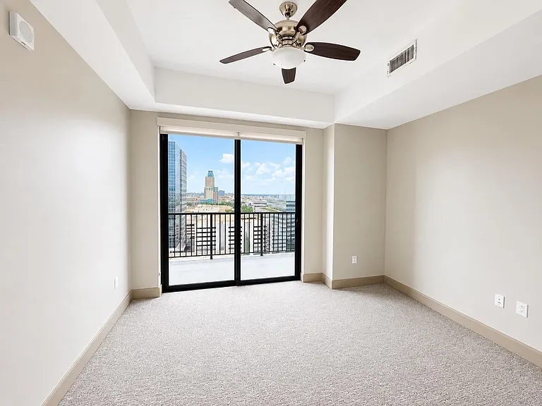 9787 Katy Fwy #1502 — Photo 10