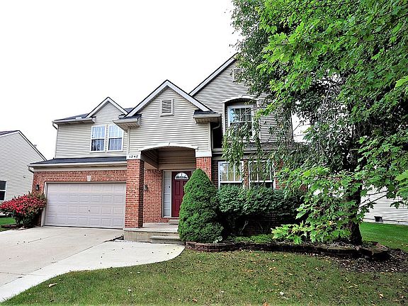 2nd image of 1248 Meadowbrook Blvd