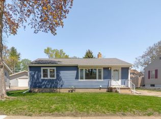 726 Newton St, Waterloo, IA 50703
