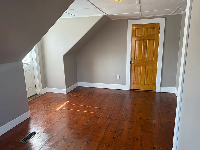 406 Court St #406 — Photo 22
