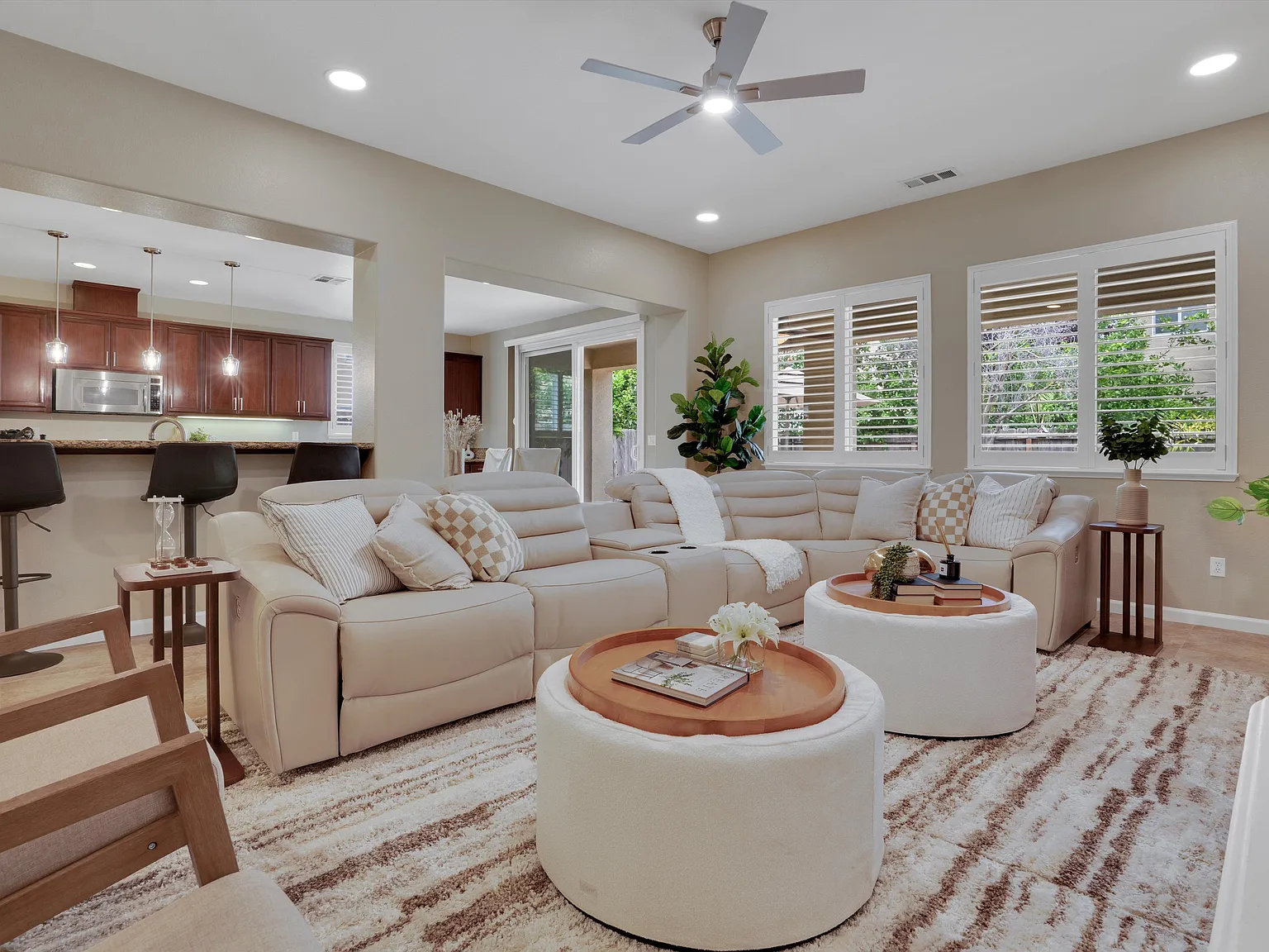 Wisteria Pl, Manteca — Photo 4