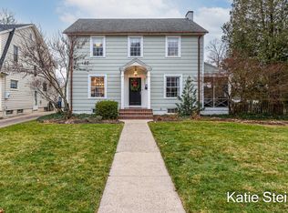 2330 Argentina Dr SE, East Grand Rapids, MI 49506