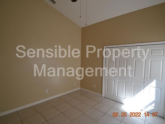 5th image of 8627 Villa Largo Dr