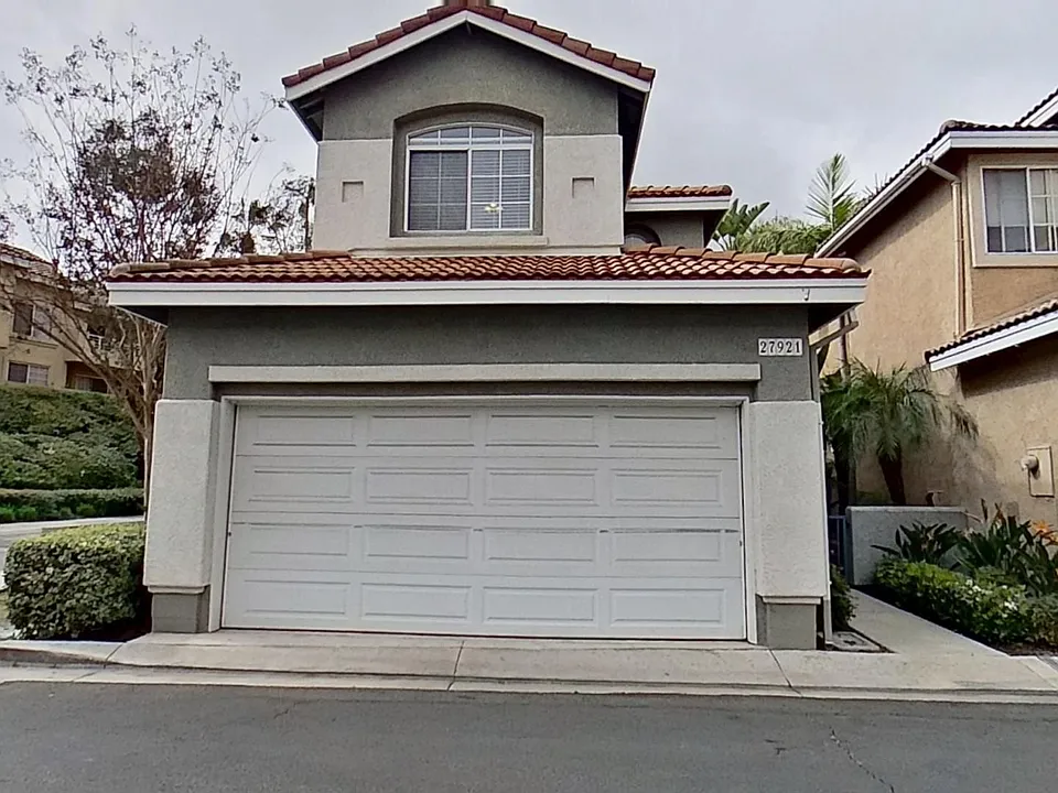 27921 Via Mirada
